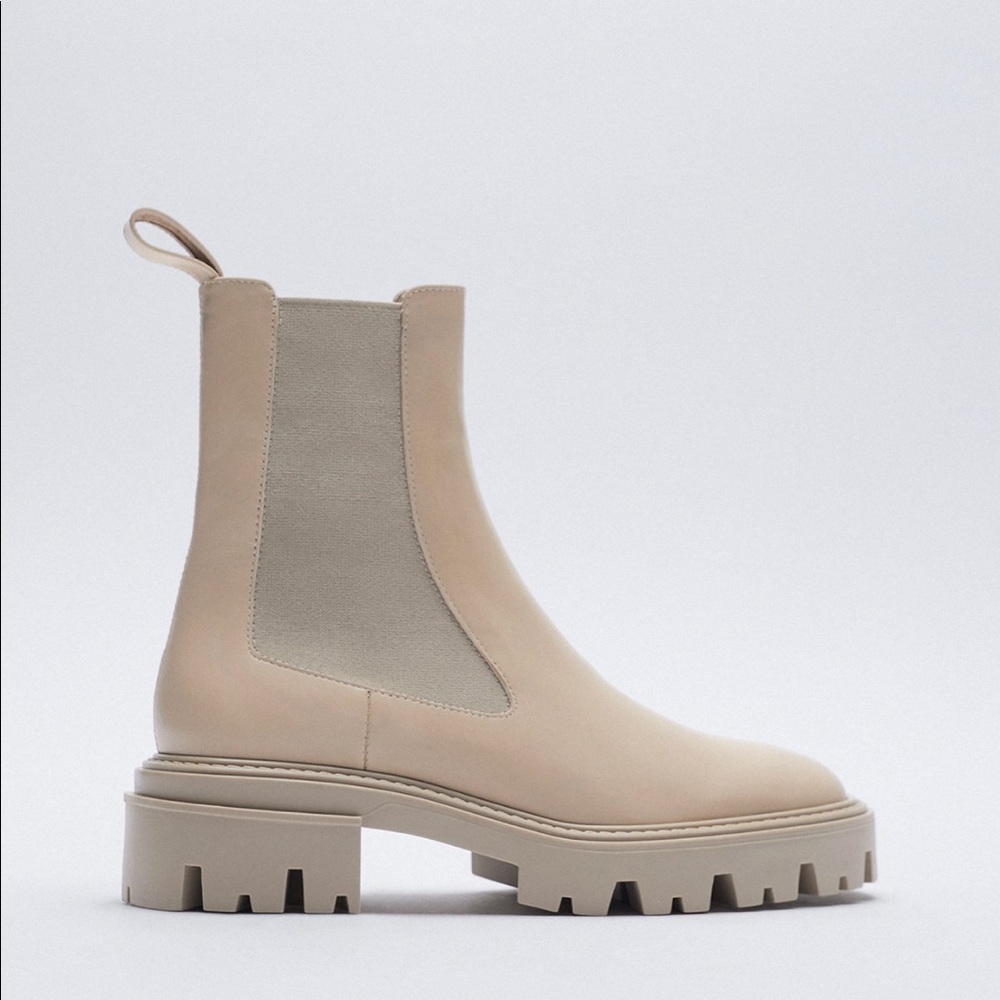 ZARA LOW HEEL LEATHER ANKLE BOOT WITH ELASTIC GORE